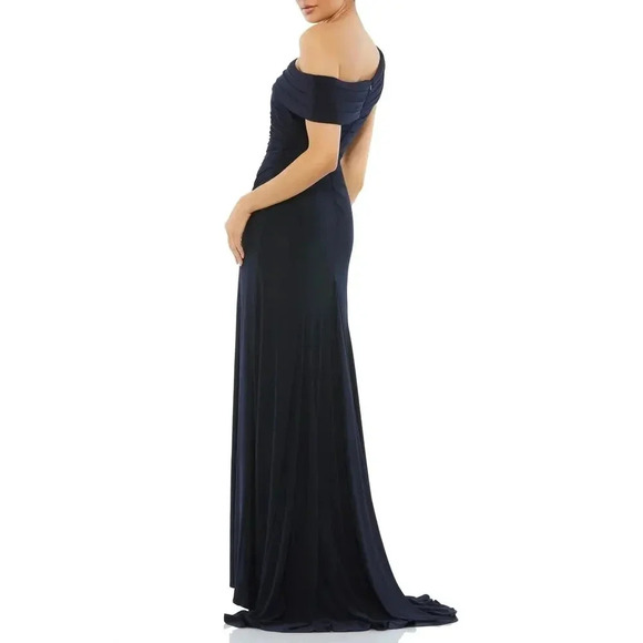 Ieena for Mac Duggal Ruched One-Shoulder Gown Navy Size 8 - Picture 2 of 8